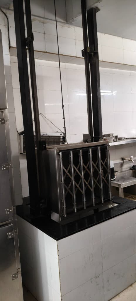 Commercial Kitchen Dumbwaiter